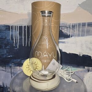 MAYU swirl Structured water carafe 1.5 liter Innovative Vortex Technology